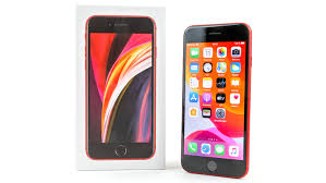 But a $399 (£419, au$749) iphone comes with compromises, which the iphone 8 had its own red version too, but it had white bezels and damn if the iphone se doesn't look more striking in red with black bezels. Apple Iphone Se 2020 Review Small Phone With A Fast Beating Heart Notebookcheck Net Reviews