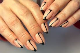 11 edgy black nail designs to try
