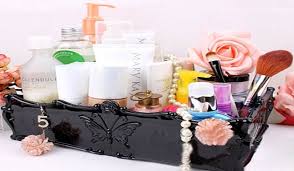 simple ways to organize your makeup box