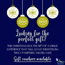 Looking For A Perfect Gift This Christmas Caption gambar png