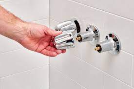 How to Replace a Bathtub Faucet