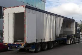 what is a curtainsider