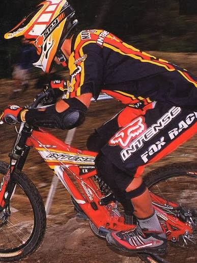 Chris Kovariks Intense M1 #retrodownhillmtb #vintagedownhill #mountainbikehistory