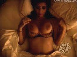 Kim kardashian giving blowjob. Sex HQ images.