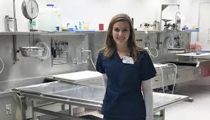 This Future Forensic Pathologist Alayna Westcom Enjoys