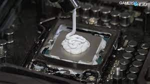 Clean the thermal paste on the surface of the chip with a soft. Too Much Thermal Paste Benchmark Of Thermal Paste Application Quantity Gamersnexus Gaming Pc Builds Hardware Benchmarks