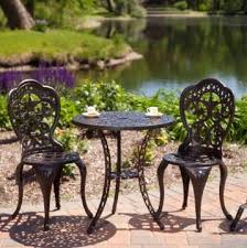 Stylish Patio Furniture For Your Deck