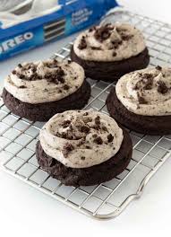 frosted chocolate oreo cookies design