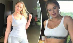 It seems like such a mainstay in modern pop culture that we can barely remember a time when it didn't exist—and yet, prior to janet jackson's 2004 super bowl performance alongside justin timberlake, the phrase didn't even exist. Iskra Lawrence Instagram Pictures Model Exposed Camel Toe In Wardrobe Malfunction Celebrity News Showbiz Tv Express Co Uk