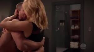 Hot XXX 18 Arrow 7x08 Oliver and Felicity Celebrate Their | xHamster