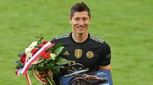 The winner of last year's best fifa men's player has scored 47 goals in 42 games this season in all competitions for. Bundesliga Amazon Announce Documentary On Robert Lewandowski To Release In 2022