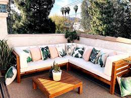 how to properly patio furniture