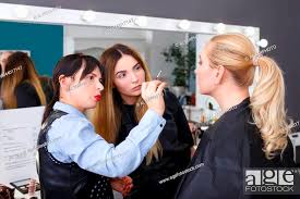 professional makeup teacher training