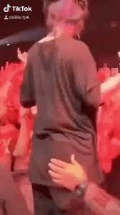 Billie ellish ass