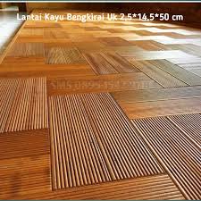 Selain itu lantai kayu jati juga memiliki kekuatan yang luar biasa. Jual Lantai Kayu Decking Bengkirai Murah Eks Export 2 5 X 14 5 X 50 Cm Kota Semarang Josan Tokopedia