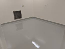 100% solids epoxy gets its name from the percentage of paint thickness that remains after drying. Epoxy Urethane Flooring Services Toronto On Jupiter Protective Flooring