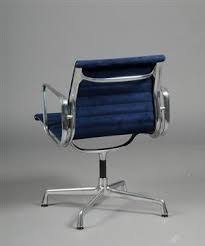 Keep this versatile chair on hand to use at multiple workstations in your office. Office Desk Chair Blue Leather By Charles Eames Cn