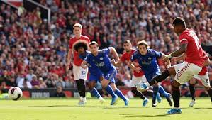Man utd's defeat may not affect their standing but it had major ramifications for tuesday's opponents leicester, as well as rivals city & liverpool. Manchester United 1 0 Leicester Report Ratings Reaction As Early Penalty Sinks Foxes 90min