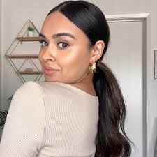 But the common misconception is that there are very few ponytail hairstyles to choose from. 20 Easy Ponytail Hairstyles To Try At Home Ipsy