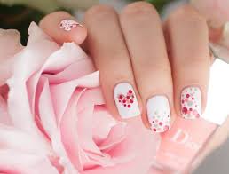 Here are the multiple colours of flower nail art designs that you can easily able to do this. Beautiful Nail Art Design Ideas Trends 2020 Flymeso Blog Valentines Nail Art Designs Valentine Nail Art Valentines Nails