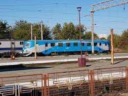 ANALIZĂ De ce au decăzut trenurile românești de călători - O poveste lungă plină de dezamăgiri și de promisiuni neîndeplinite - HotNews.ro