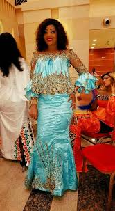 Il est livré avec une. Pin By Nafissatou Thiombane On Senegalaise Latest African Fashion Dresses African Attire African Dresses For Women