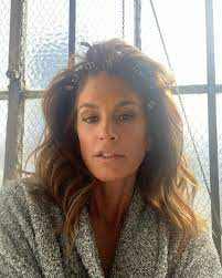 cindy crawford s beauty routine
