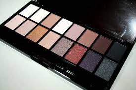 makeup revolution eyeshadow palette