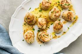 Make our scallops recipe for an easy starter. Easy Broiled Scallops