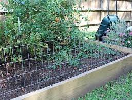 How To Build A Welded Wire Garden Fence