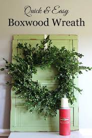 quick easy boxwood wreath tutorial