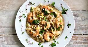 Linguine is the traditional pasta used in shrimp scampi but other types. Shirataki Noodle Recipes 18 Delicious Low Carb Pasta Dishes