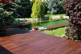 5 Stylish Decking Material Ideas For