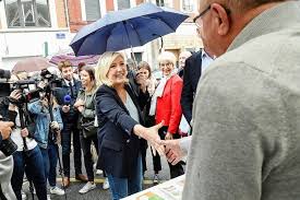 Dans une lettre, dont un extrait a été publié mardi 9 mai par vaucluse. Marine Le Pen Lance Le Rn Dans La Bataille Des Municipales 2022 En Vue