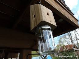 how to build a carpenter bee trap