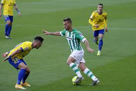 Real betis balompié, s.a.d., commonly referred to as real betis (pronounced reˈal ˈβetis) or betis, is a spanish professional football club based in seville in the autonomous community of andalusia. Real Betis Climb To Sixth With Late Victory Over Cadiz Football Espana