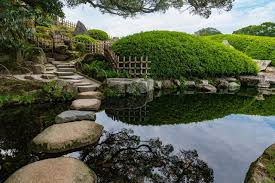 Both words mean beautiful in english, but there are subtle differences in how and when to use them. The Summer Beauty Of Korakuen Okayama S Premier Japanese Garden