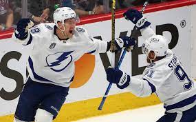 Stanley Cup Finals: Lightning stay ...