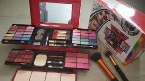 ads makeup kit you