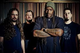 Sepultura's Kisser Says He 'Respects' Max Cavalera's Decision To Leave Band  - Blabbermouth.net