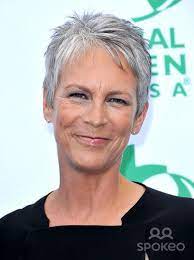 Her trademark short haircut, styled close to the head or casually ruffled. Pin By Susan B On Great Grey Hair Jaimie Lee Jamie Lee Curtis Haircut Jamie Lee Curtis Hair Jamie Lee Curtis