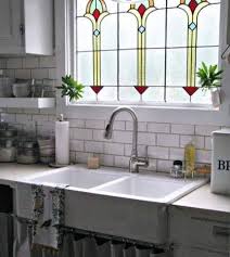 Glass Design Ideas For Modern Kitchens