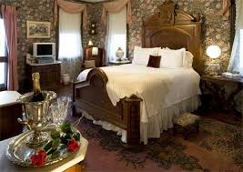 victorian bedroom decor