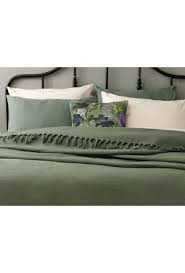 Öncelikle yatağınızın üzerini örtmek ve temizliğini muhafaza etmek için gerekli olan örtüleri, aynı zamanda dekorasyon amaçlı olarak da. Yatak Ortuleri Yatak Ortusu Modelleri Ve Fiyatlari Burada