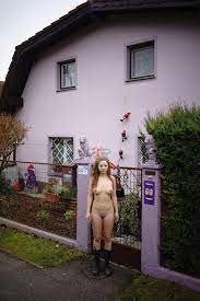 Fotografie: Menschen in Wien, Bratislava, Budapest und Brünn stellen sich  vor – nackt | ze.tt