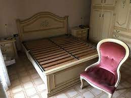 Puoi acquistare una camera da letto completa a €199 (include un comodino, una cassettiera, un guardaroba e un letto). Camera Da Letto Matrimoniale Completa Stile Liberty Usata Ebay