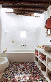 moroccan carpets in the bathroom tea