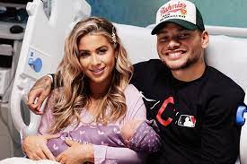 Kane Brown, Wife Katelyn Welcome Second ...