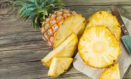 Can you eat mold on pineapple?