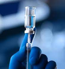 All other persons * it is not necessary to change needles between drawing vaccine from a vial and injecting it into a recipient unless the needle has been damaged or contaminated. Fda Advisors Green Light Moderna Covid Vaccine For Emergency Use Cidrap